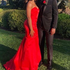 Red Mermaid Style Prom Dress